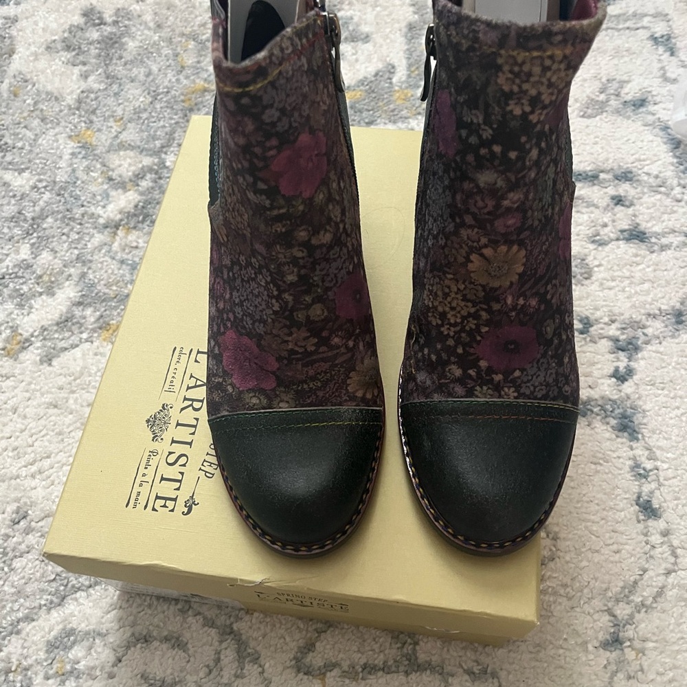 L'ARTISTE Navy multi floral Ankle Boots, 37